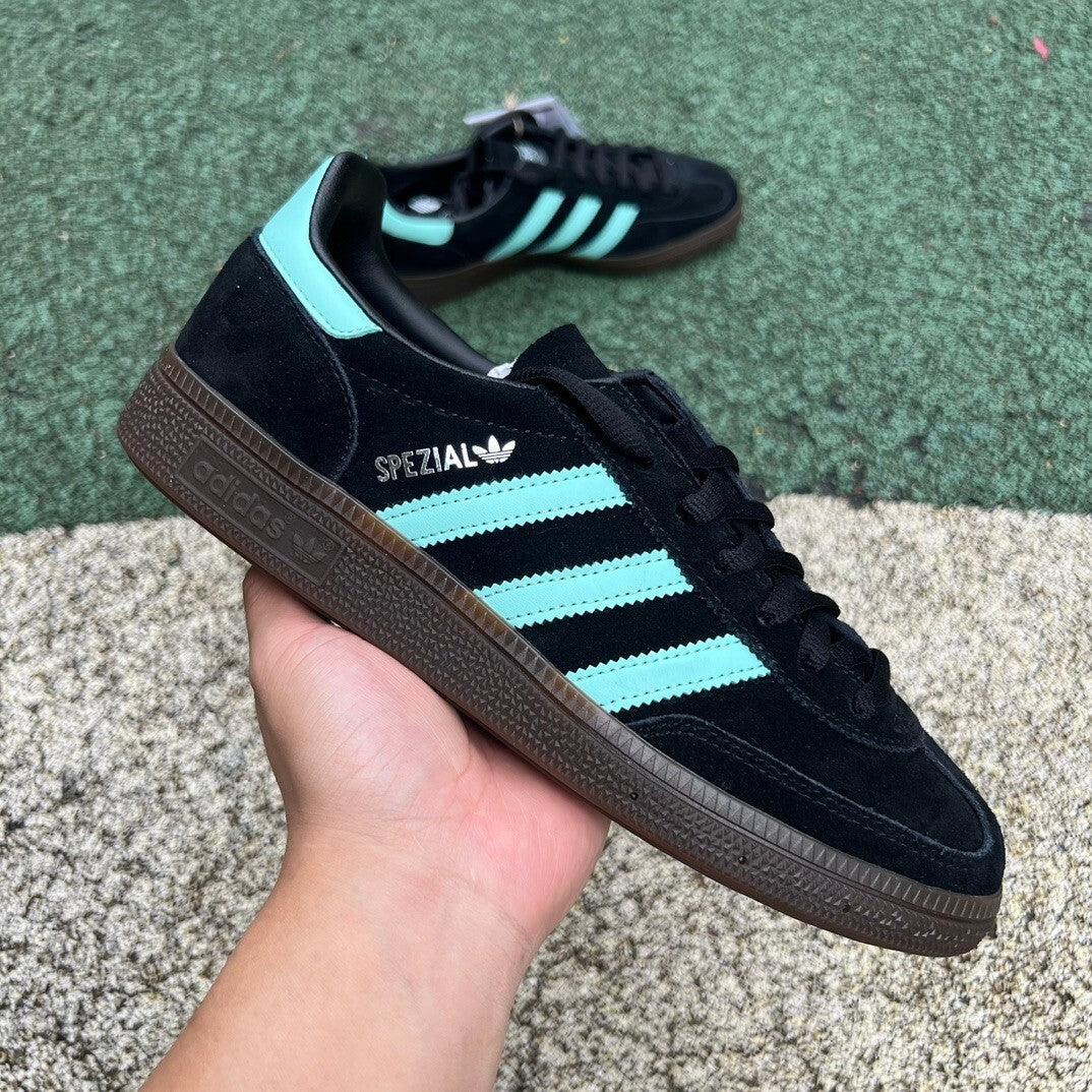 Adidas HANDBALL SPEZIAL Core Black / Clear Mint / Gum