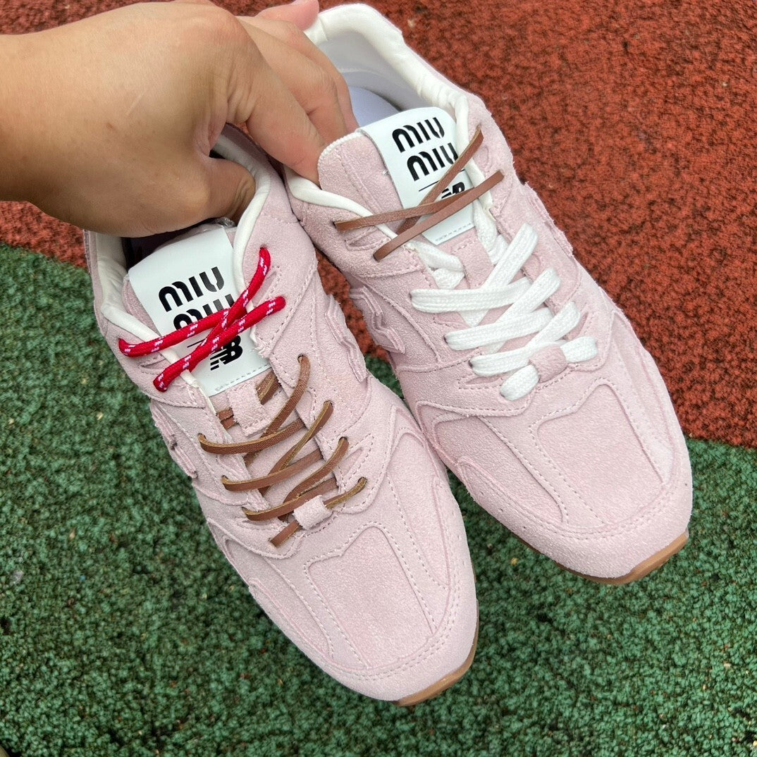 New Balance x MIU MIU 530 PINK