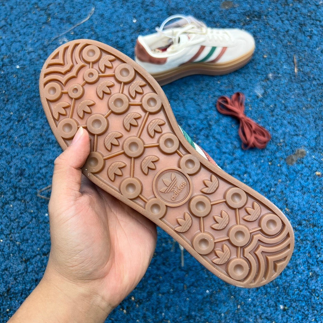 Adidas Gazelle Bold Maple Leaf