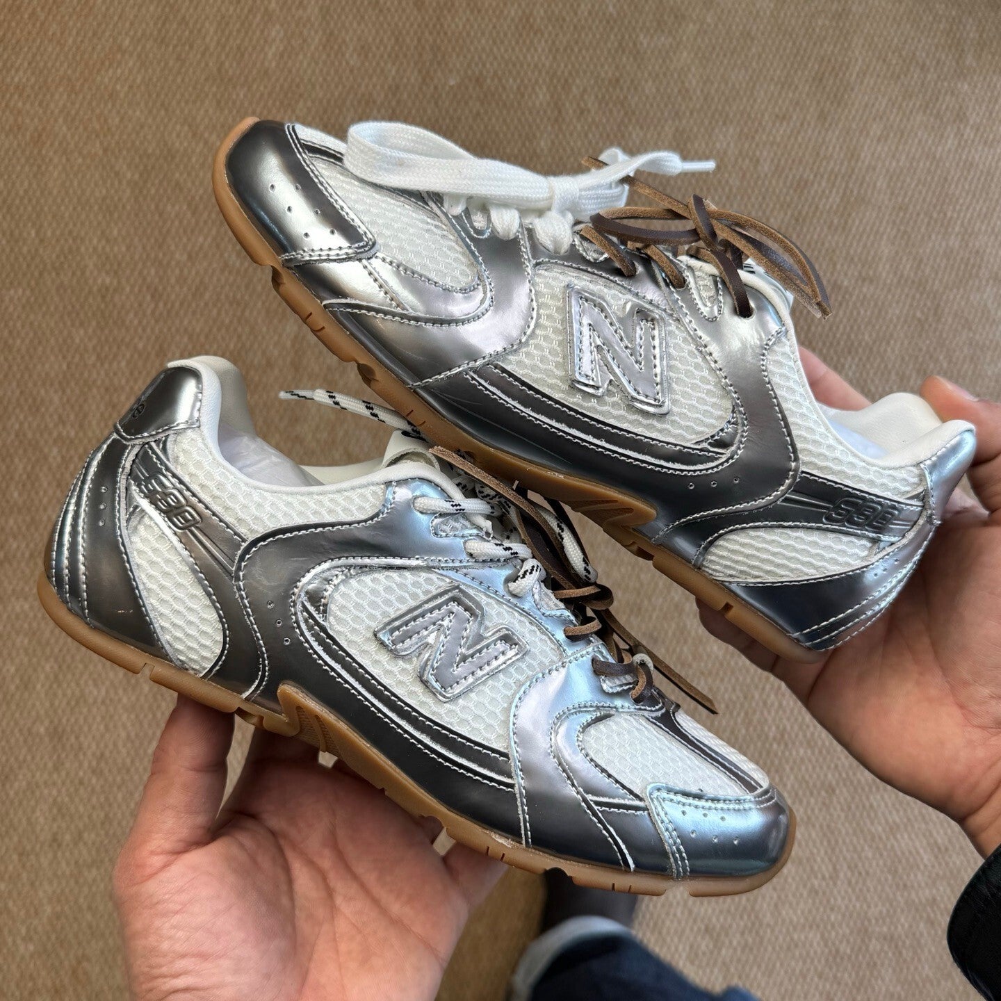 MiuMiu x New Balance 新百伦nb530 缪缪联名 银色生胶