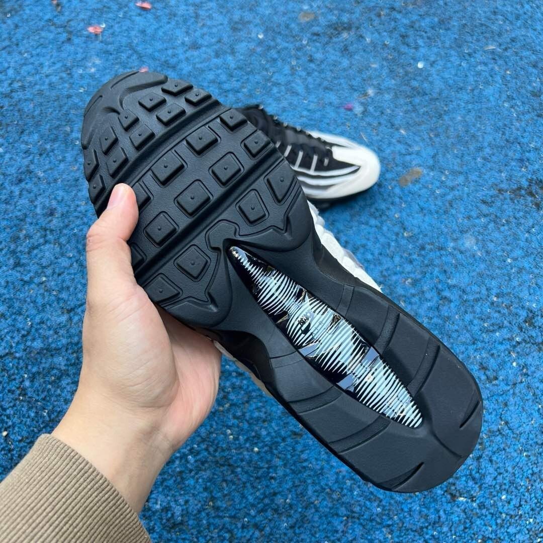 Nike Air Max 95 x Comme des Garçons "Grey"