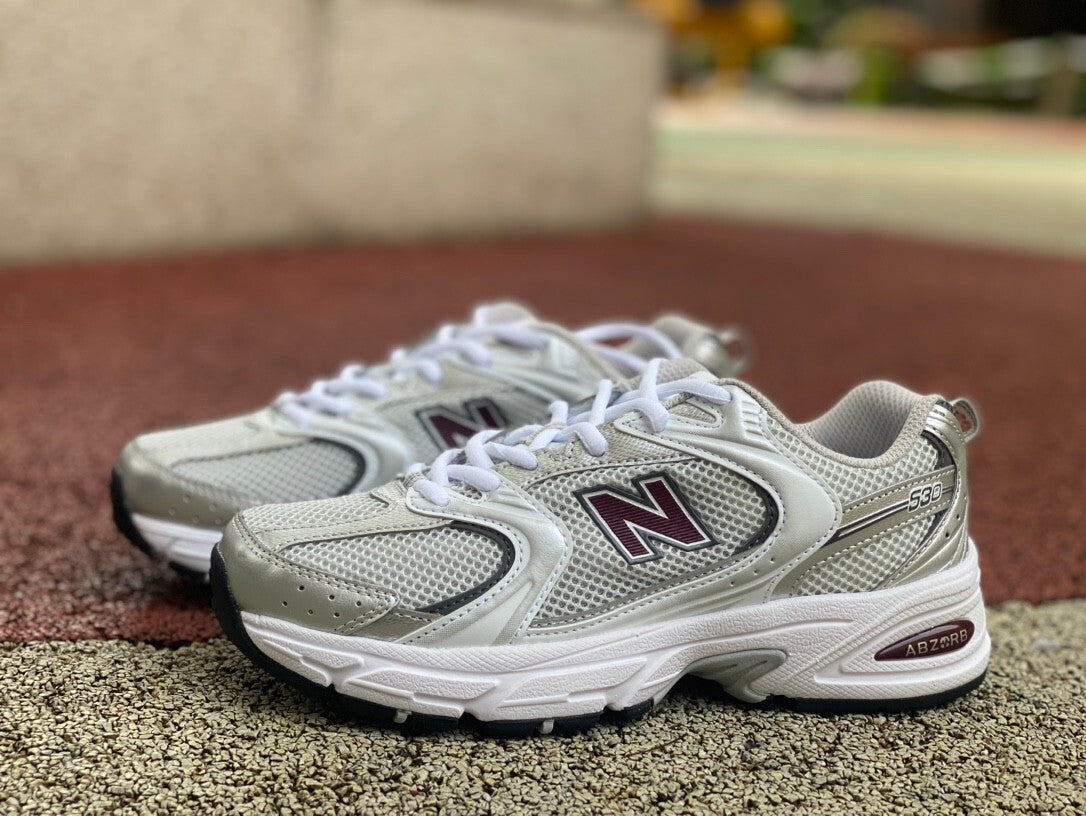 New Balance530 Metallic Burgundy