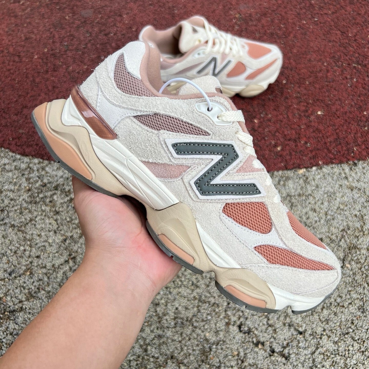 New Balance 9060 Flat Taupe Light Sparrow