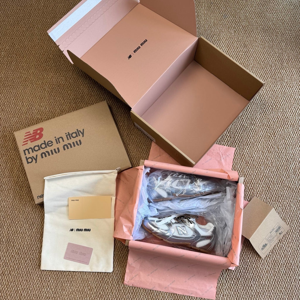 MiuMiu x New Balance 新百伦nb530 缪缪联名 银色生胶