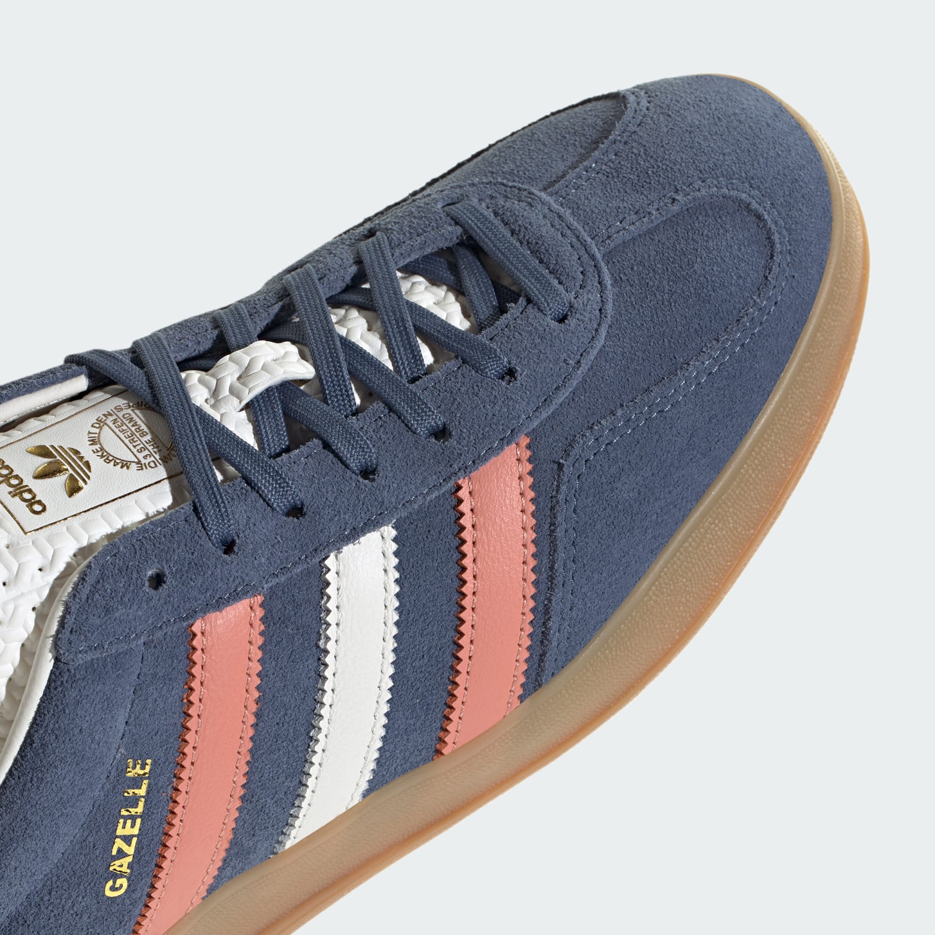 adidas Originals Gazelle Indoor Sneaker blue