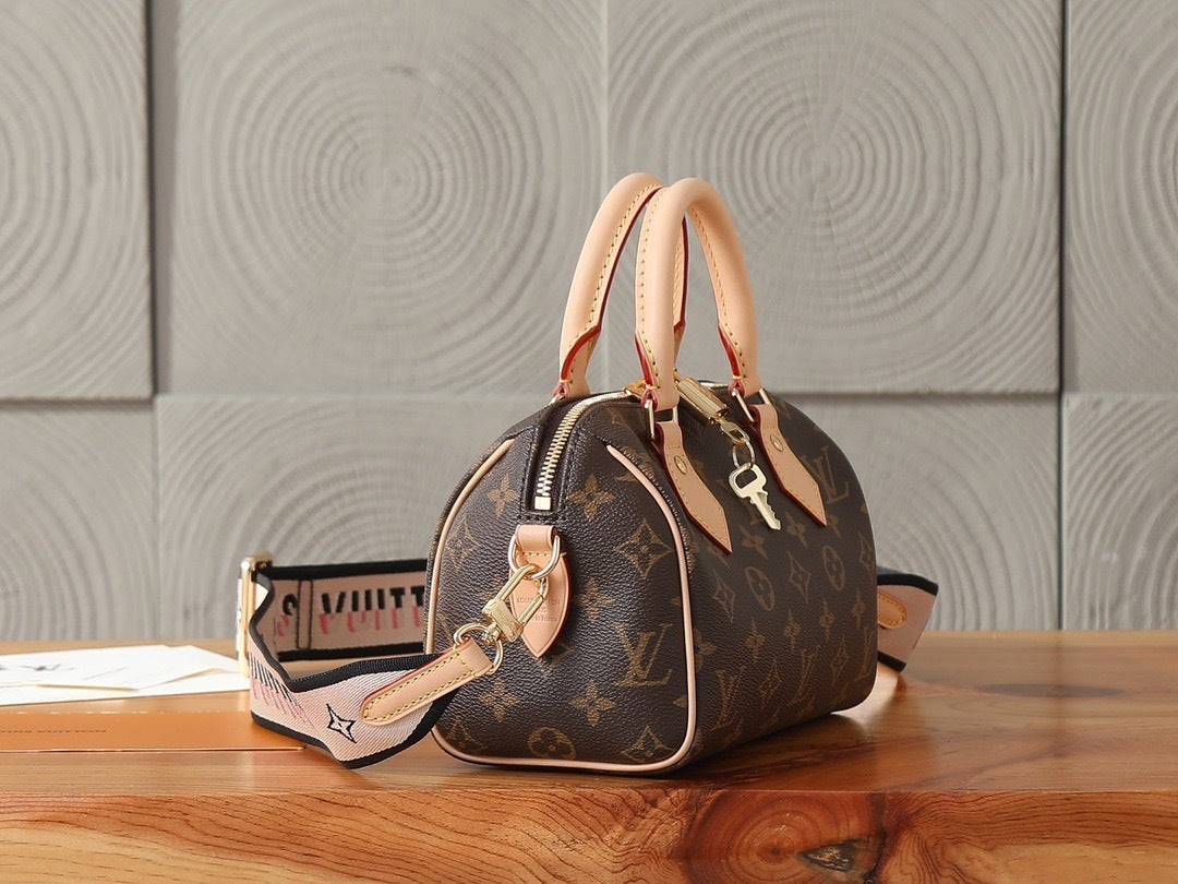 Louis Vuitton Speedy Bandoulière
