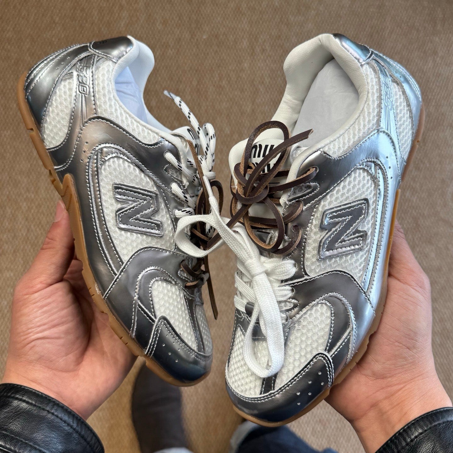 MiuMiu x New Balance 新百伦nb530 缪缪联名 银色生胶