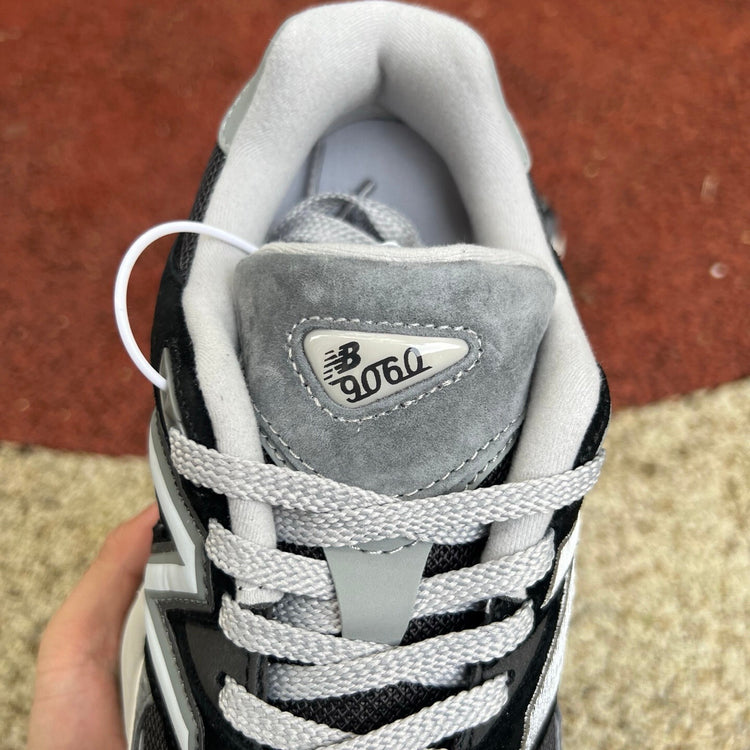 New Balance 9060 Nero Grigio Uomo