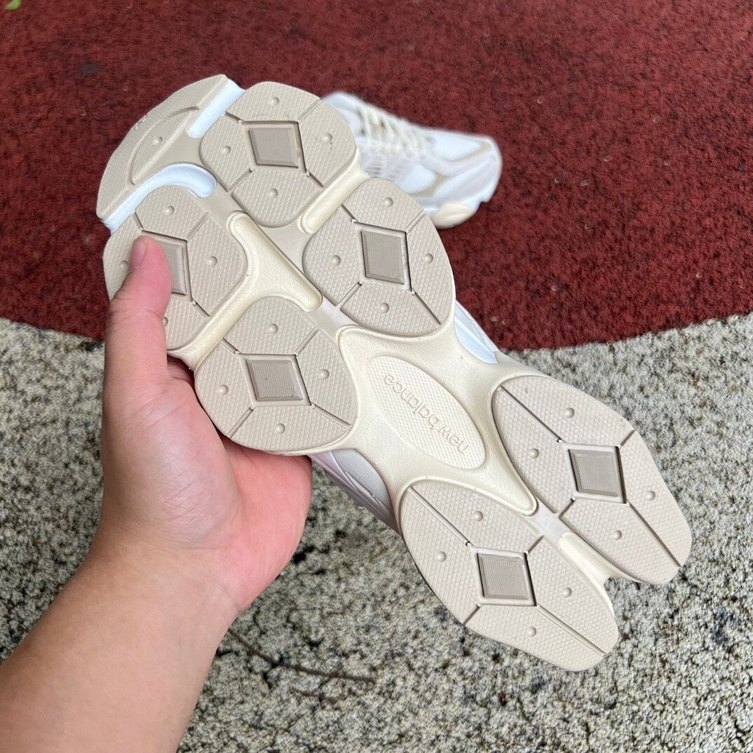 New Balance 9060 Sea Salt