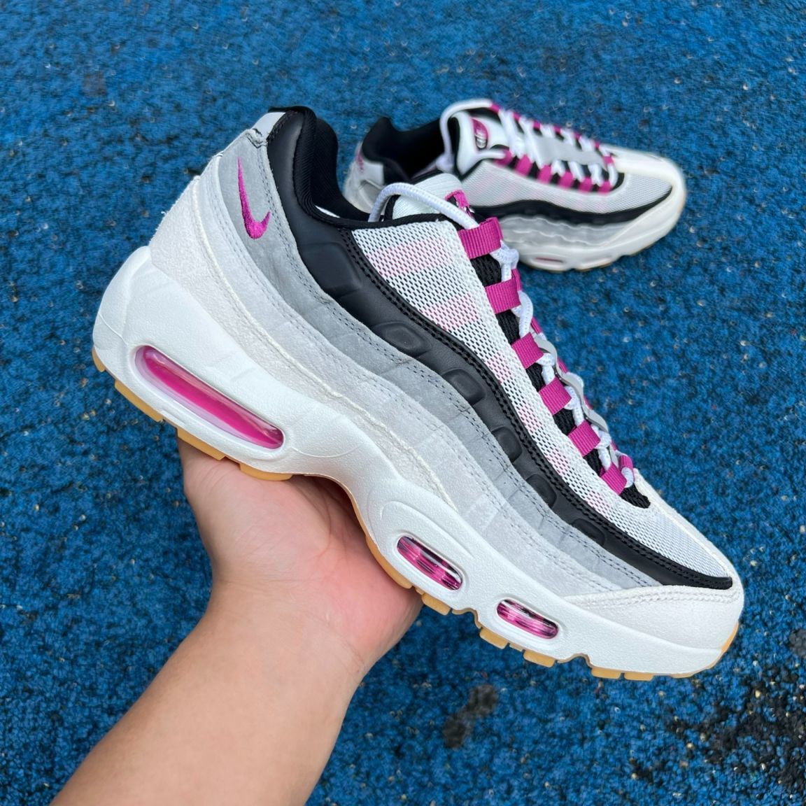 Nike SB Air Max 95 Summit White and Cactus Flower