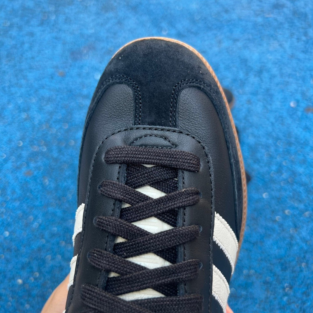 Adidas x JJJJound Samba OG "Core Black/Off White-Gum