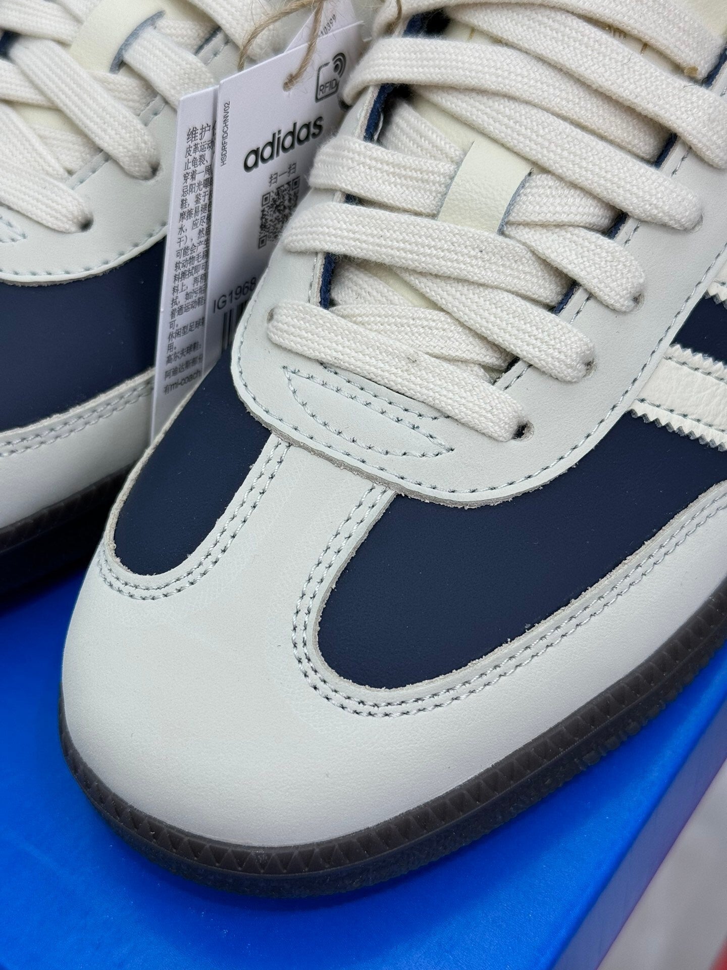 adidas Samba OG "Night Indigo & Cream White"